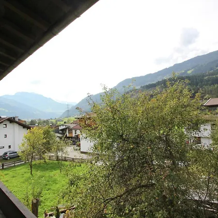 Spacious In Tyrol With Balcony Apartment Stumm