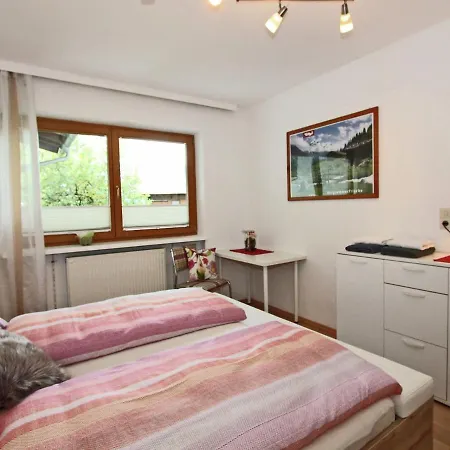 Spacious In Tyrol With Balcony Appartement *