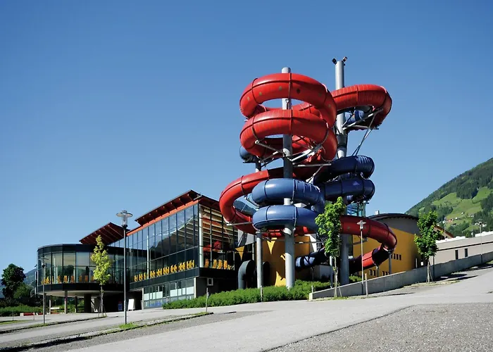 In Near Slopes ستام